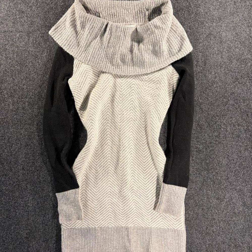 Vintage Candies Cream Black Colorblock Herringbone Knit Sweater Size S 90s Y2K